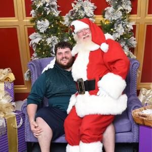 Meet your Posher, Ethan